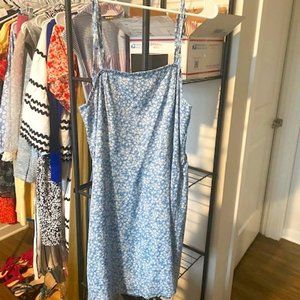 NEW WITHOUT TAGS Blue and White Floral Shirred Mini Dress w/ Adjustable Straps